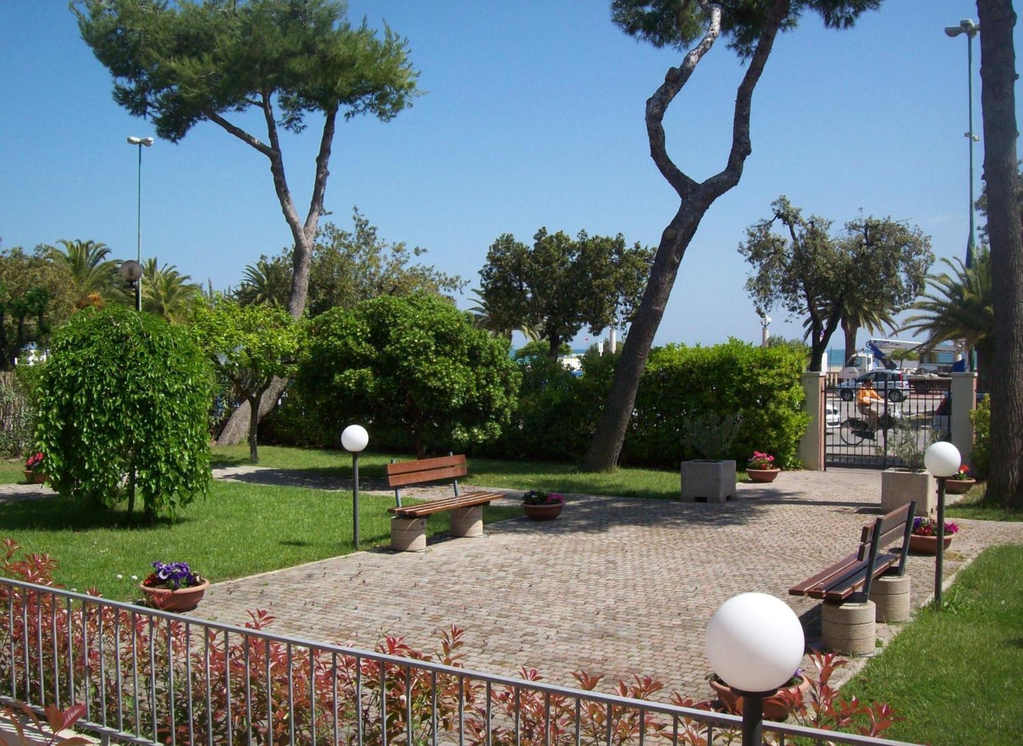 Hotel Sole Giulianova Extérieur photo